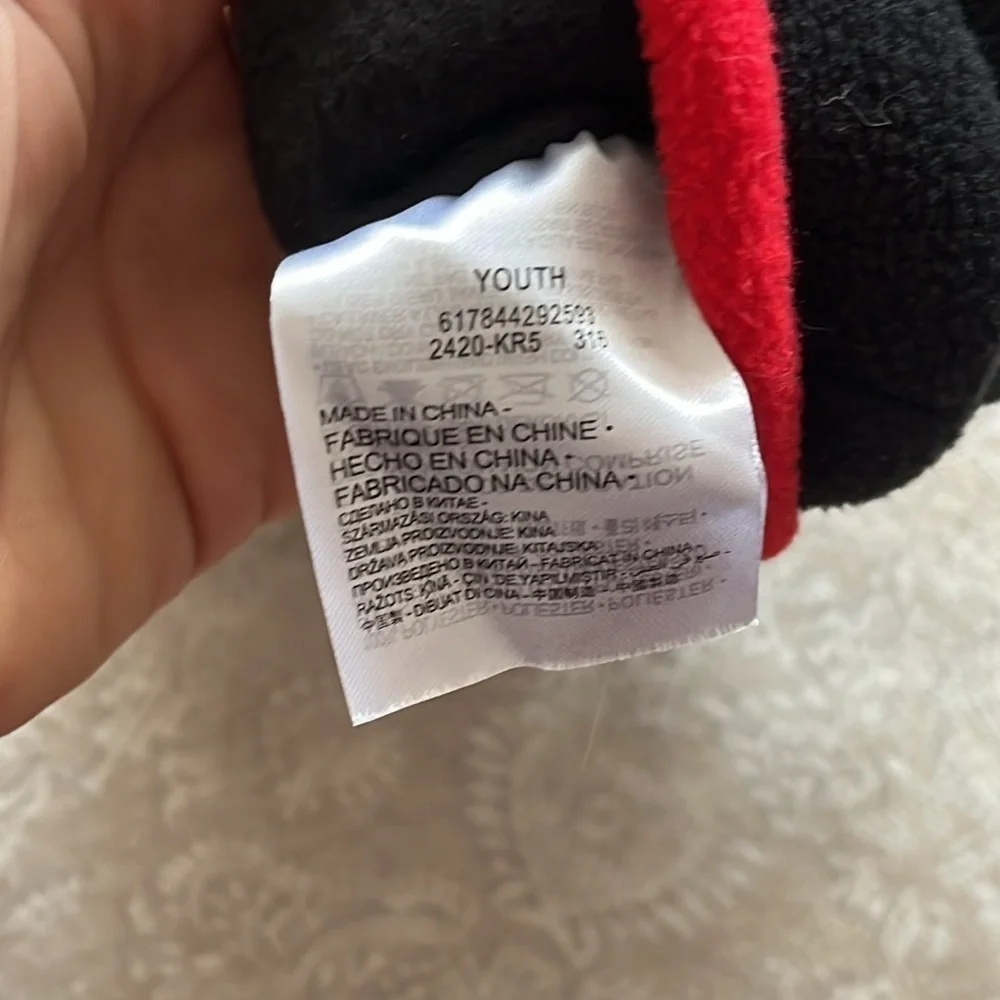 Brand New Nike Boys Black & Red Fleece Winter Gloves Sporty Embroidered Swoosh